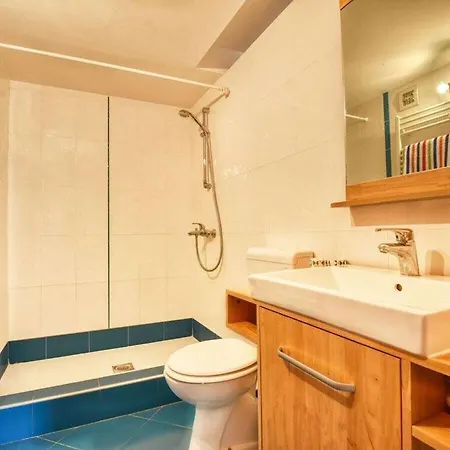Hotel Bella Istria With Sea Views And Pool Kaštelir