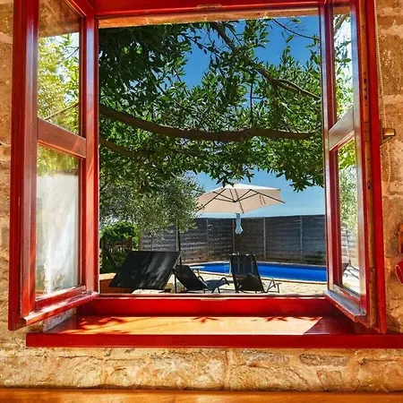 Bella Istria With Sea Views And Pool